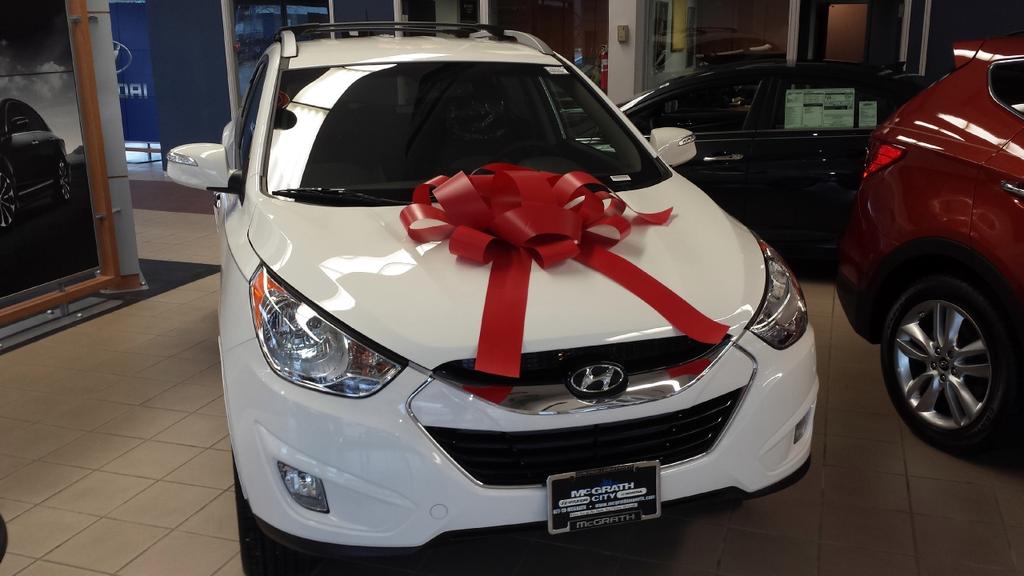 Dealership gallery photo 1