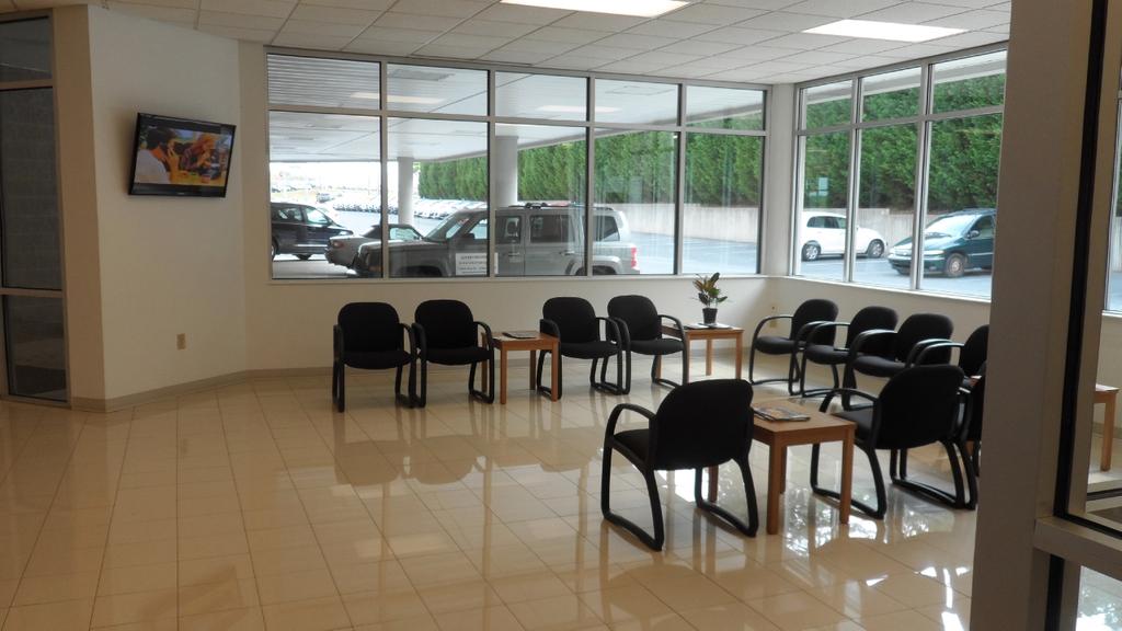 Dealership gallery photo 4