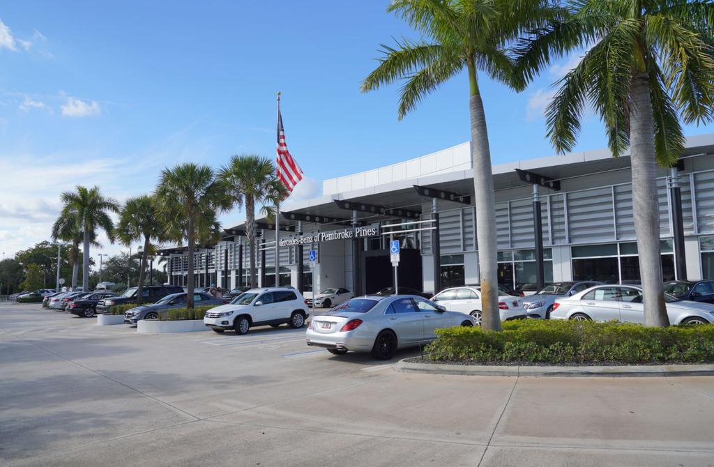 Dealership gallery photo 1