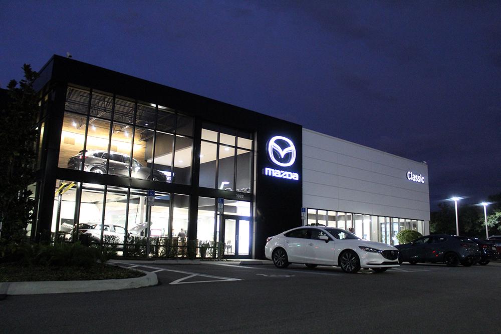 Dealership gallery photo 1