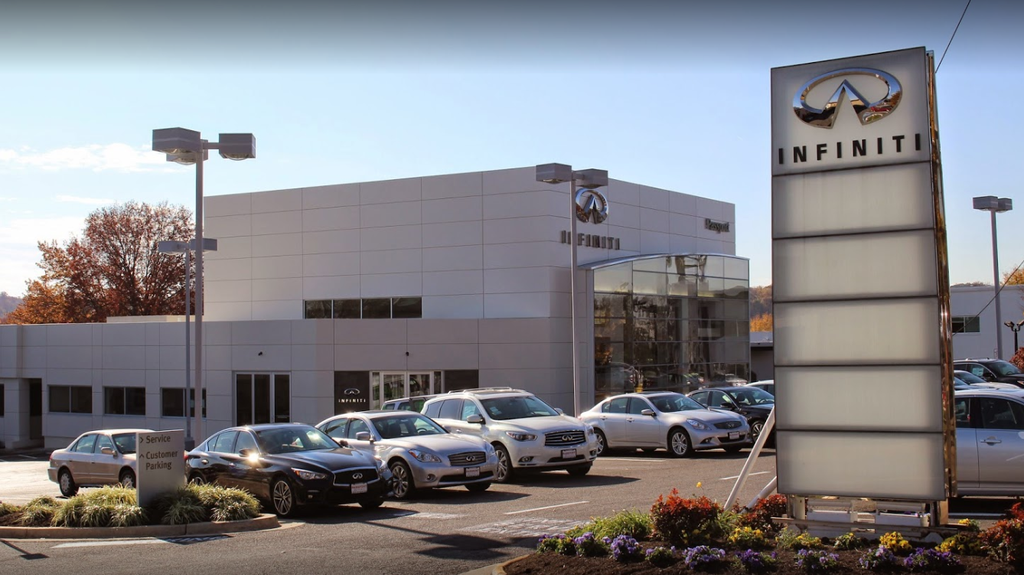 Dealership gallery photo 1