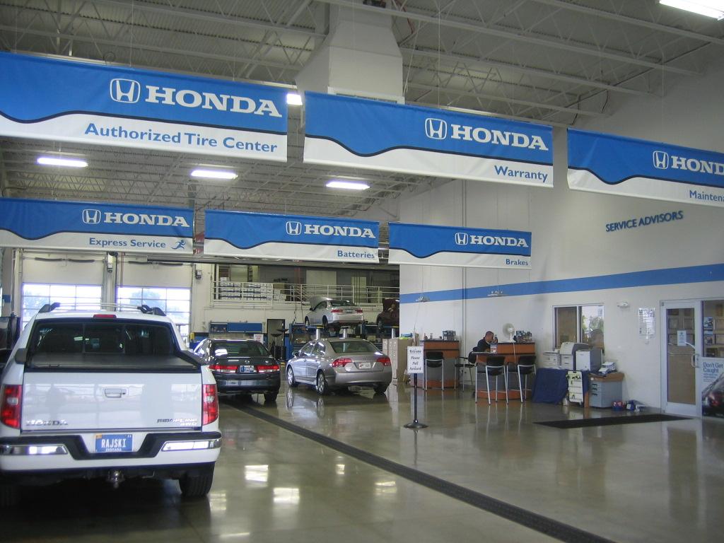 Dealership gallery photo 7