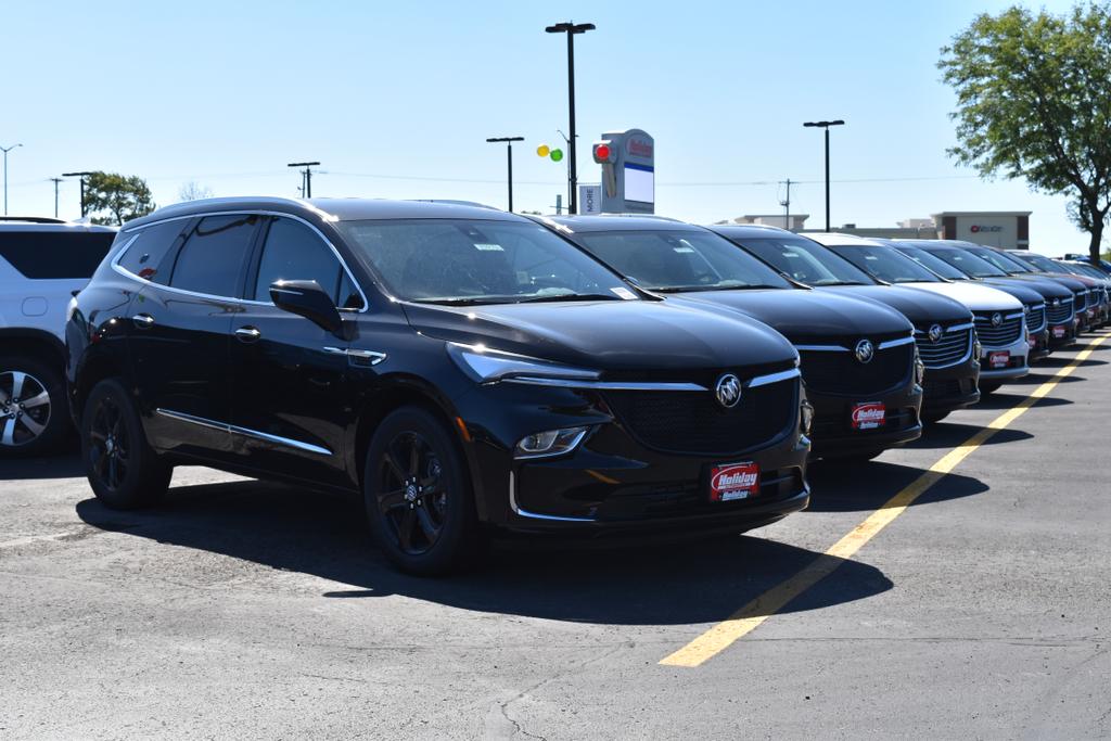 Dealership gallery photo 5