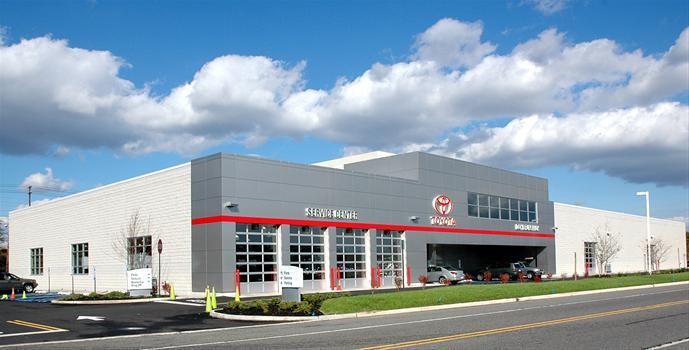 Dealership gallery photo 2