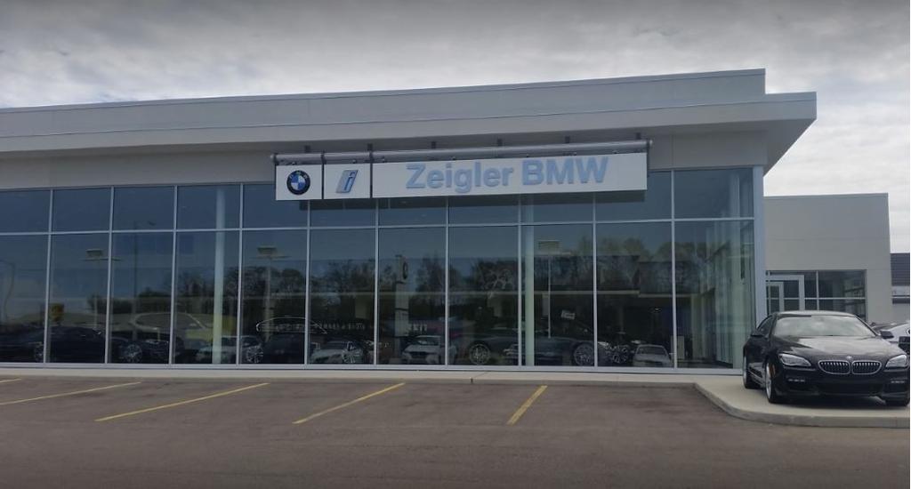 Dealership gallery photo 1