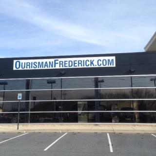 Dealership gallery photo 1