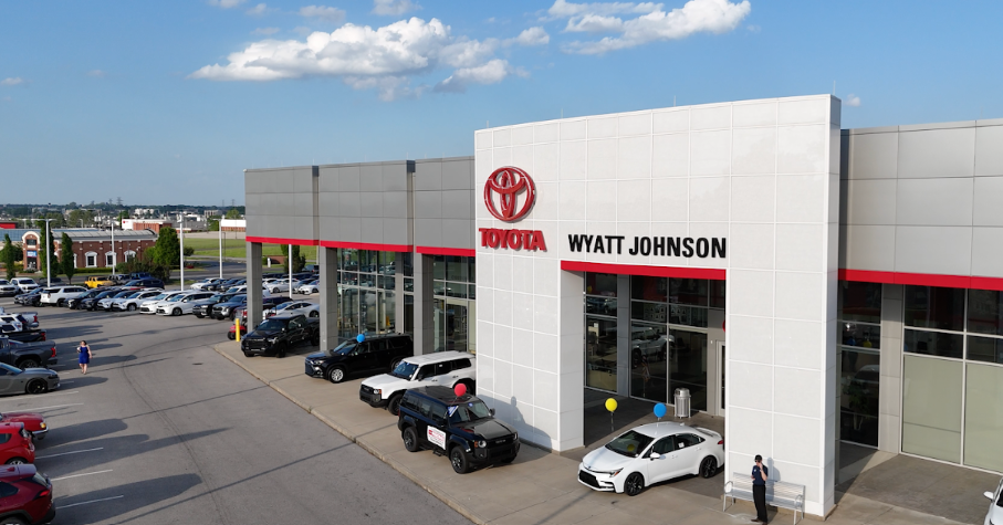 Dealership gallery photo 1