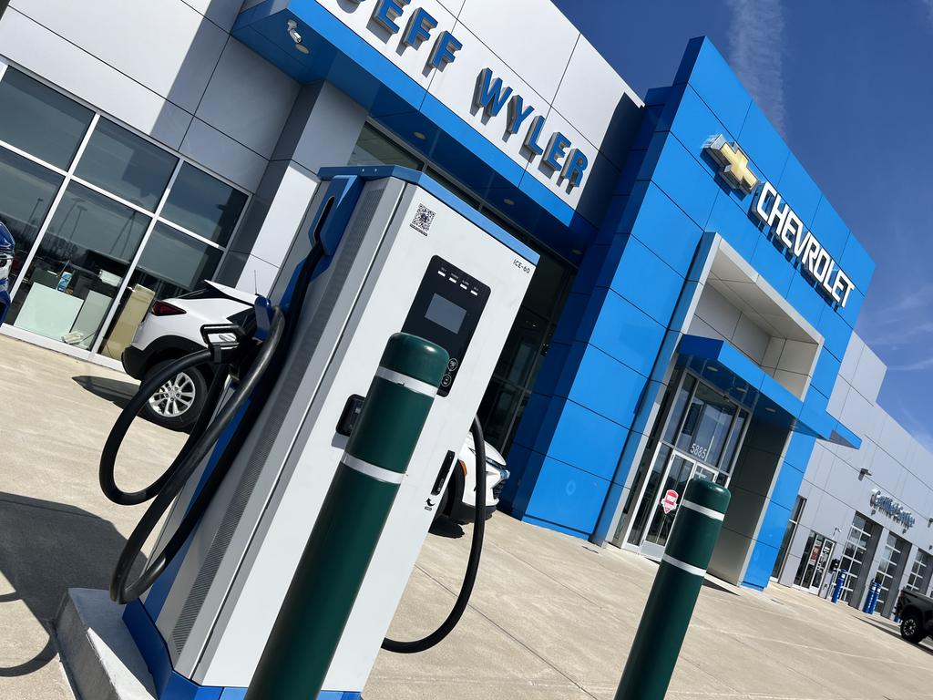 Dealership gallery photo 2