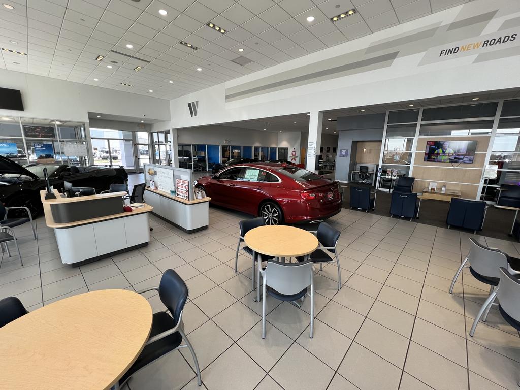 Dealership gallery photo 10