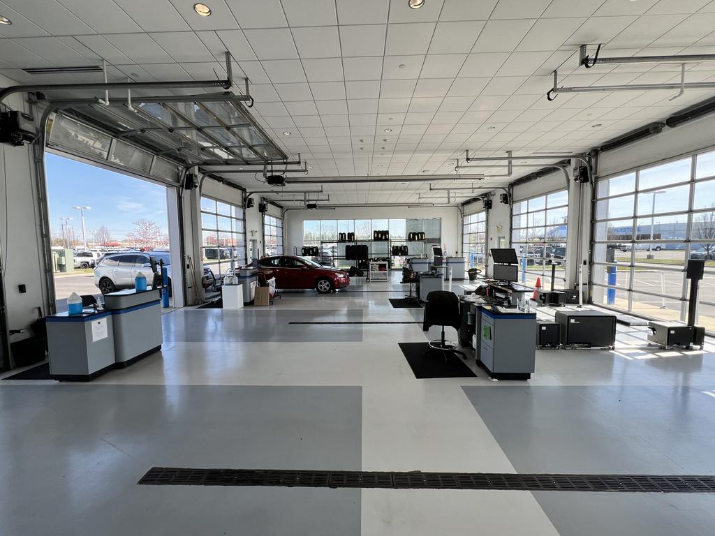 Dealership gallery photo 14