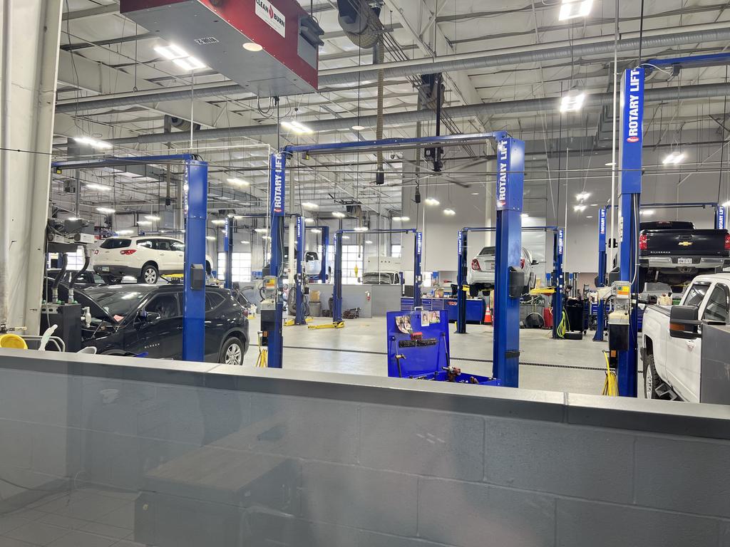 Dealership gallery photo 13