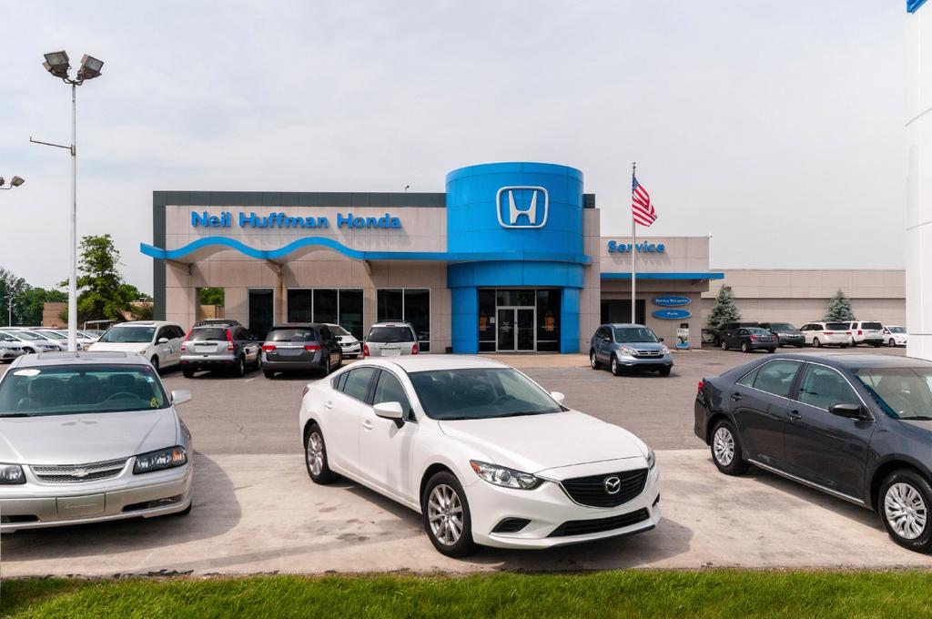 Dealership gallery photo 3