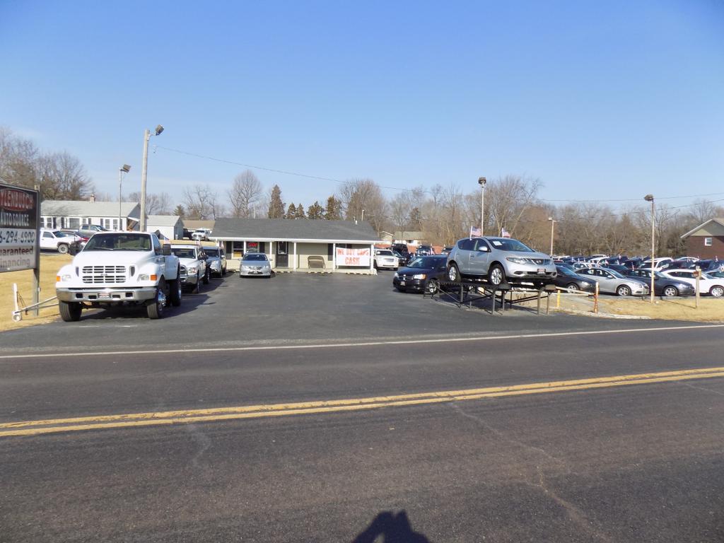 Dealership gallery photo 3