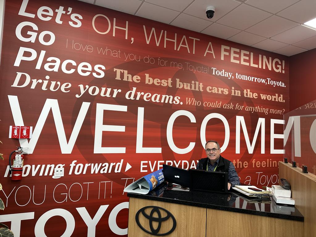 Dealership gallery photo 5