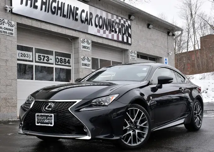 Dealership gallery photo 3