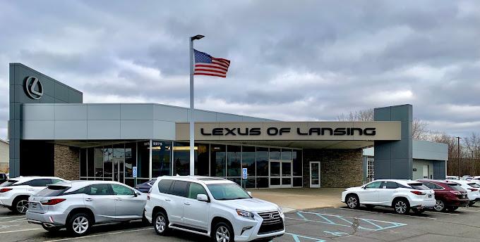 Dealership gallery photo 1