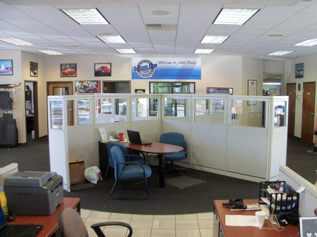 Dealership gallery photo 5