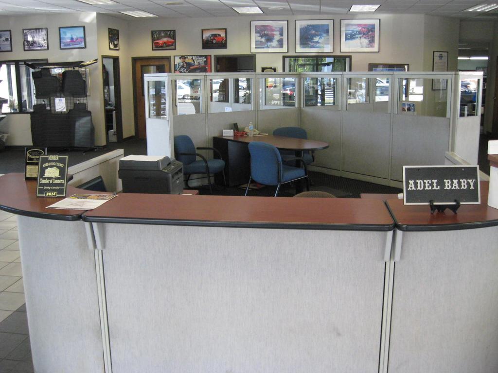 Dealership gallery photo 4