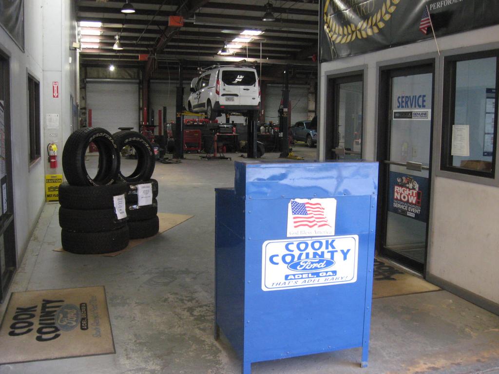 Dealership gallery photo 7