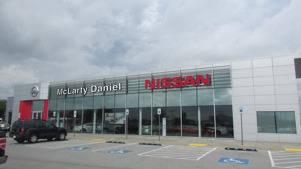 Dealership gallery photo 1