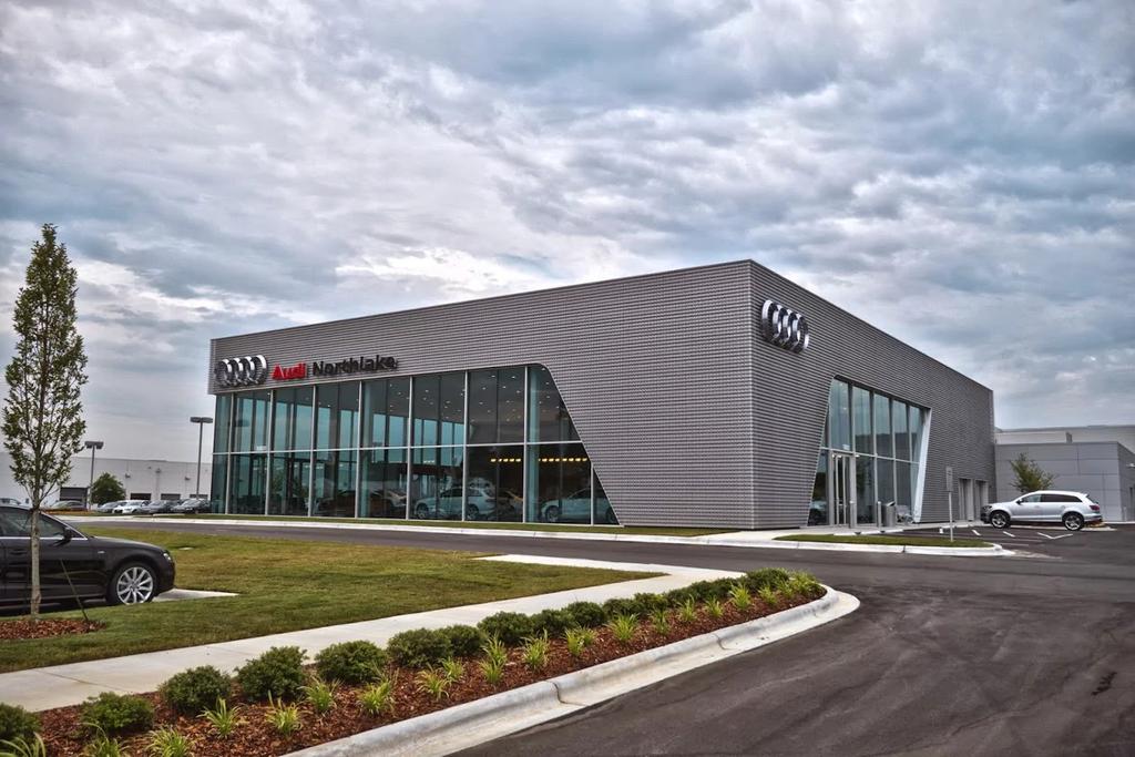 Dealership gallery photo 1