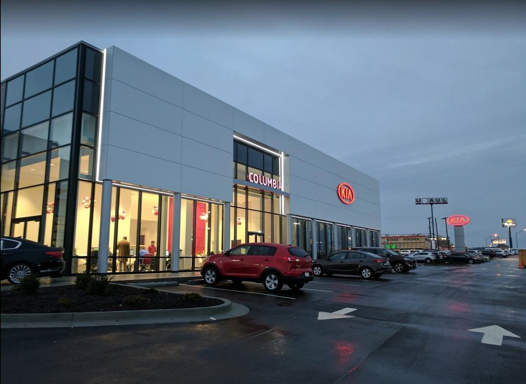 Dealership gallery photo 1