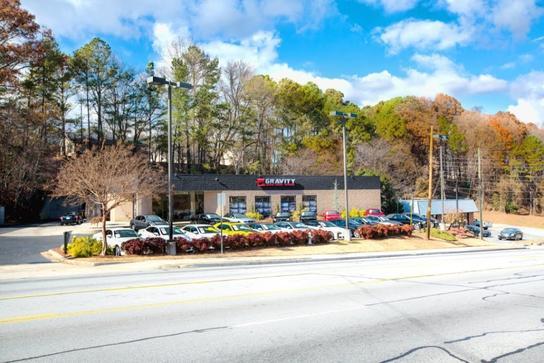 Dealership gallery photo 1