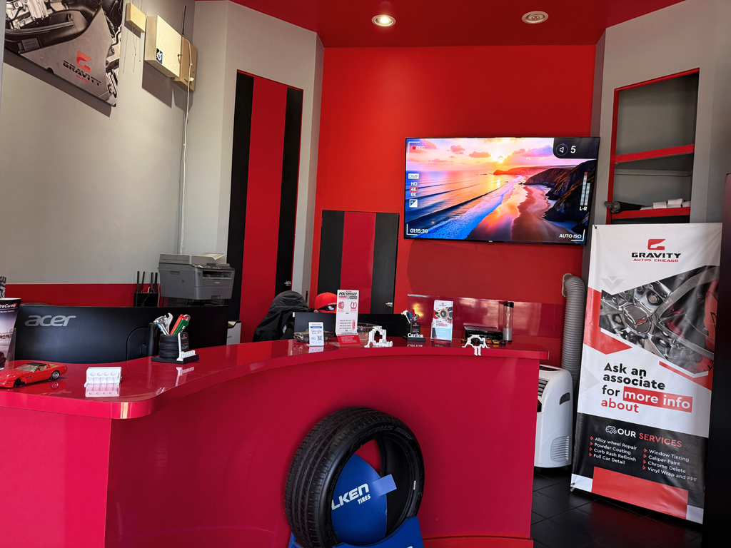 Dealership gallery photo 13