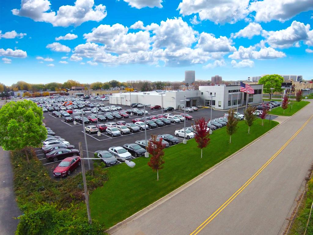 Dealership gallery photo 6