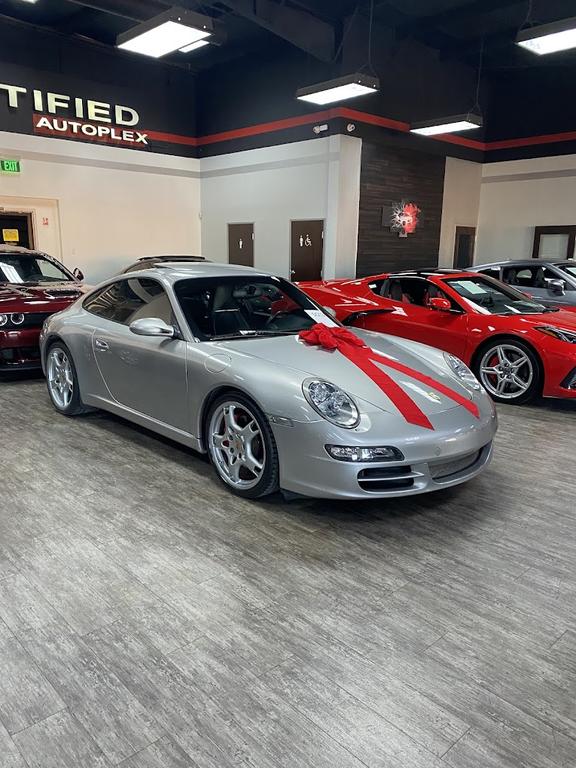 Dealership gallery photo 4