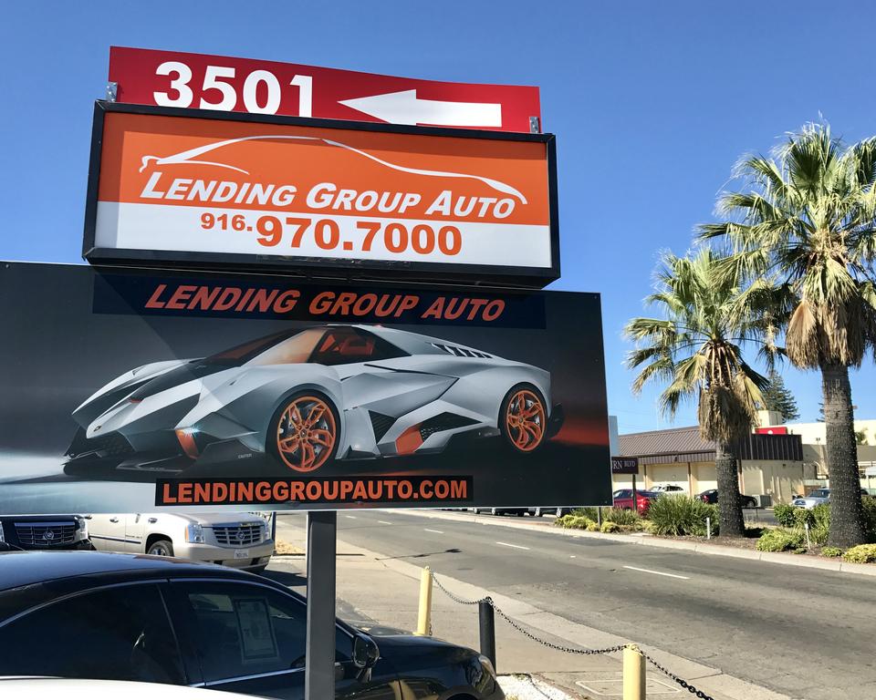 Dealership gallery photo 2