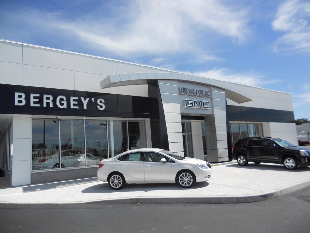 Dealership gallery photo 3