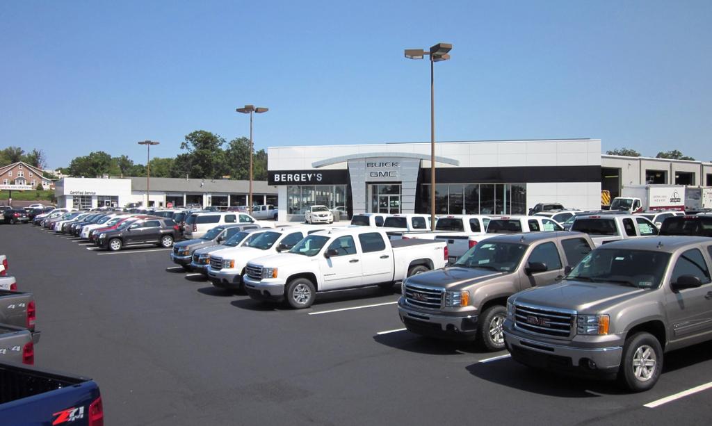 Dealership gallery photo 1