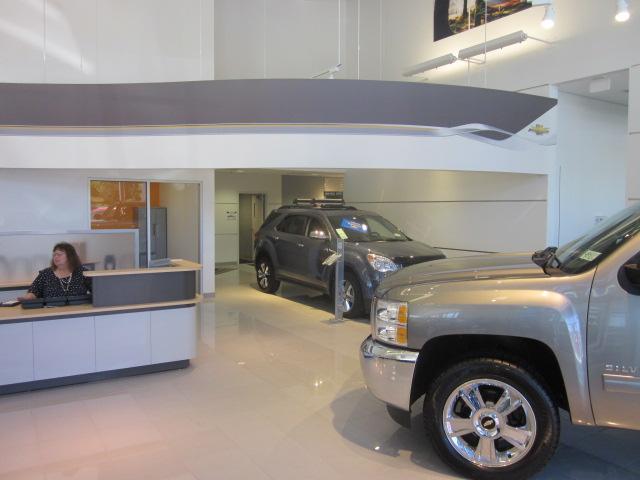 Dealership gallery photo 7