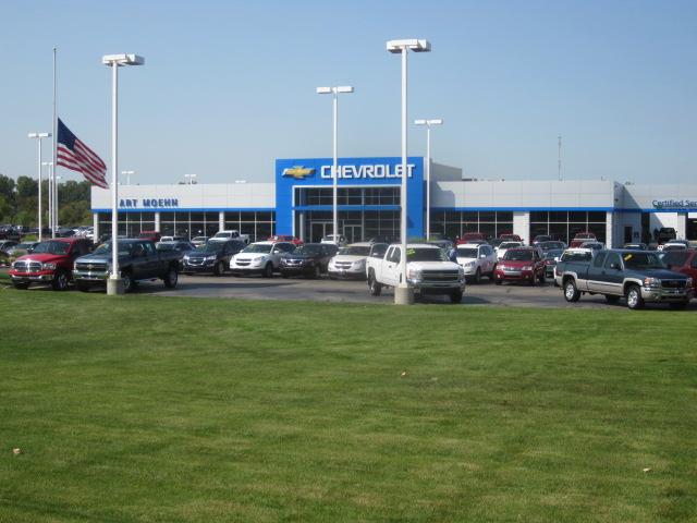 Dealership gallery photo 1
