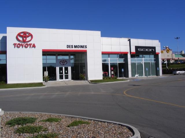 Dealership gallery photo 1