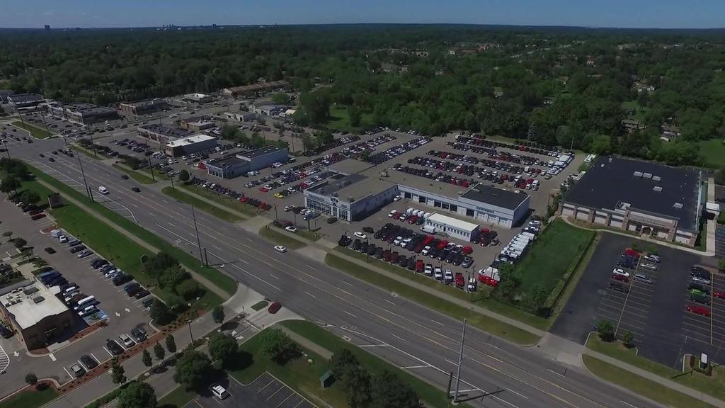 Dealership gallery photo 1