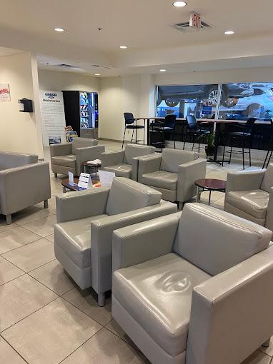 Dealership gallery photo 4