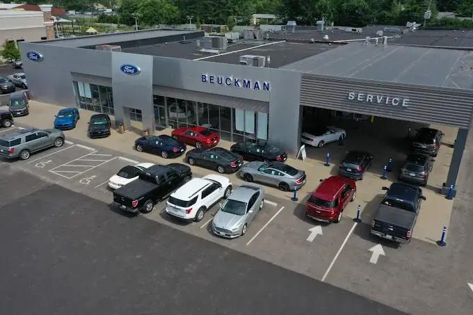 Dealership gallery photo 1