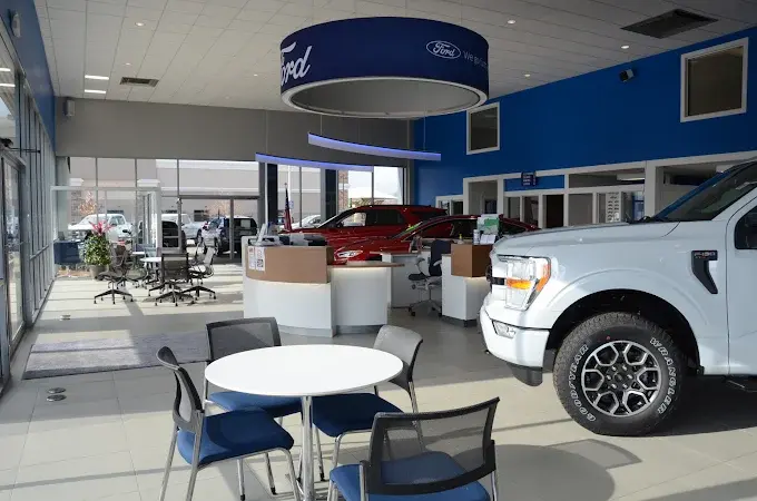 Dealership gallery photo 3