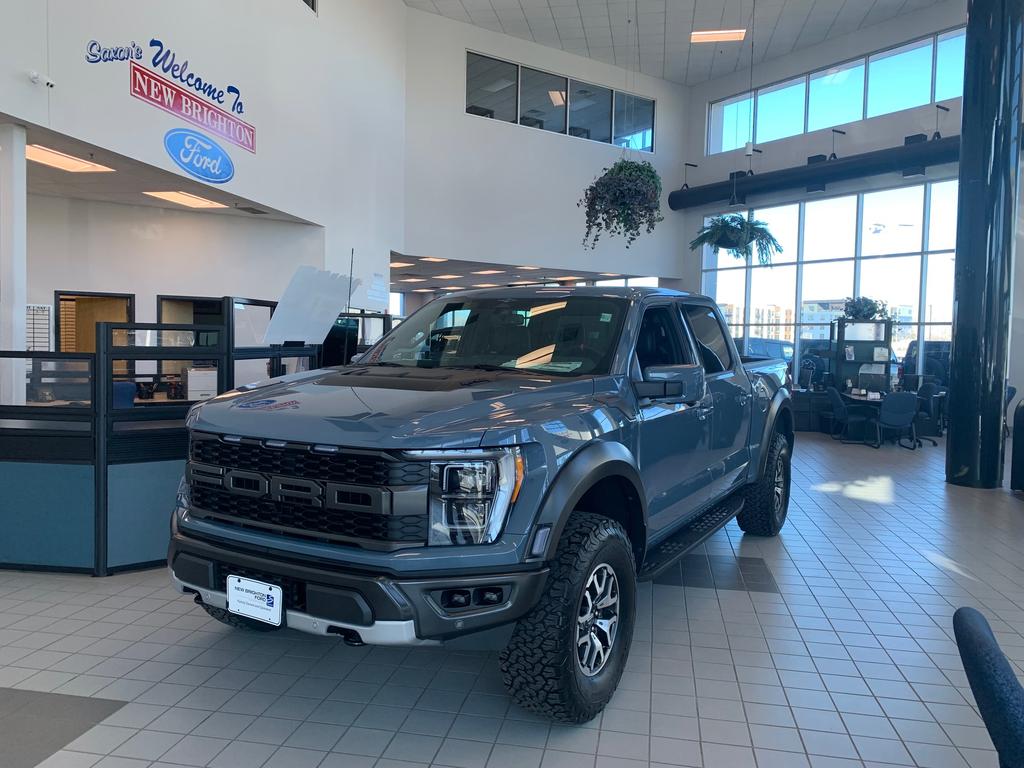 Dealership gallery photo 1