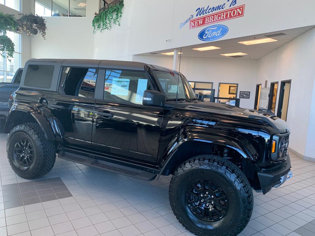 Dealership gallery photo 3