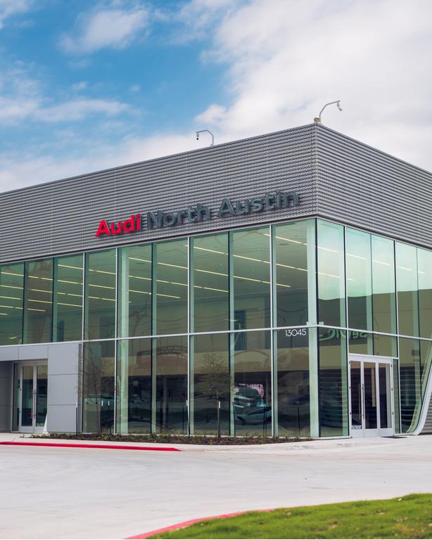 Dealership gallery photo 1