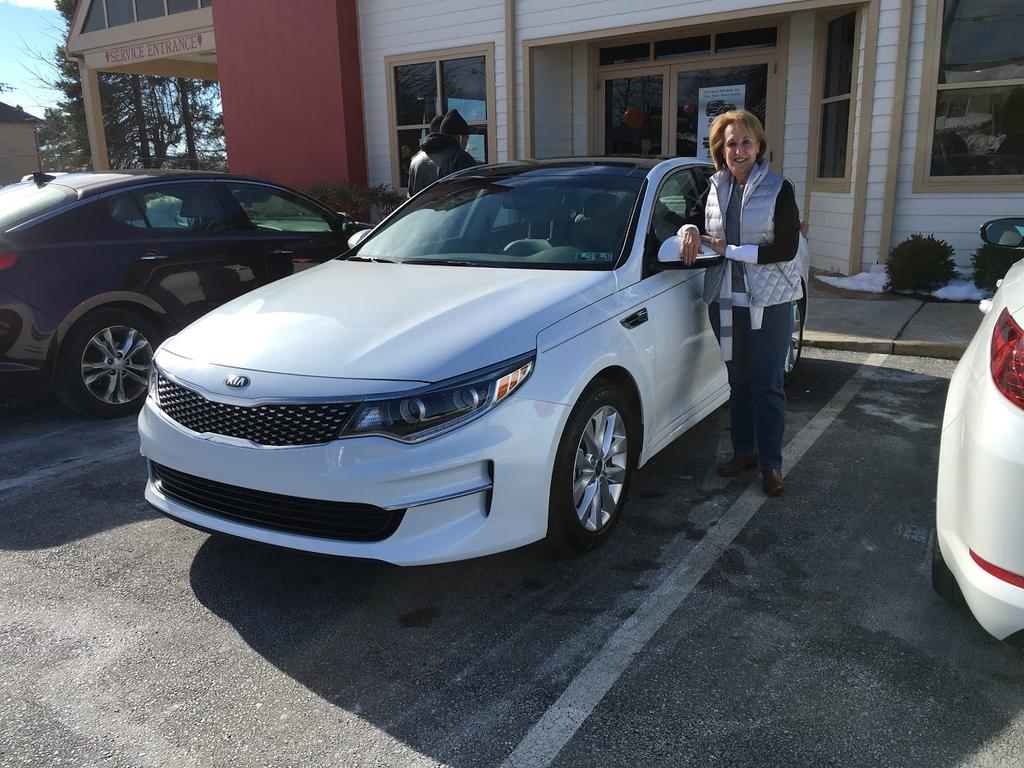 Dealership gallery photo 5