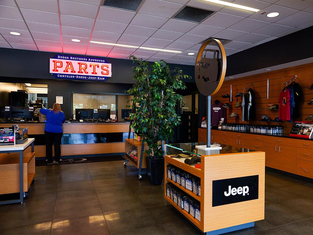 Dealership gallery photo 5