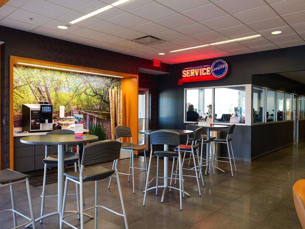 Dealership gallery photo 3