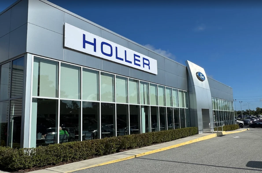 Dealership gallery photo 1