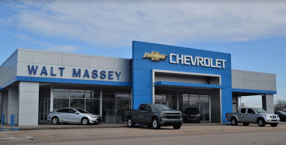 Dealership gallery photo 1