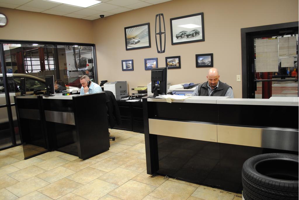 Dealership gallery photo 5