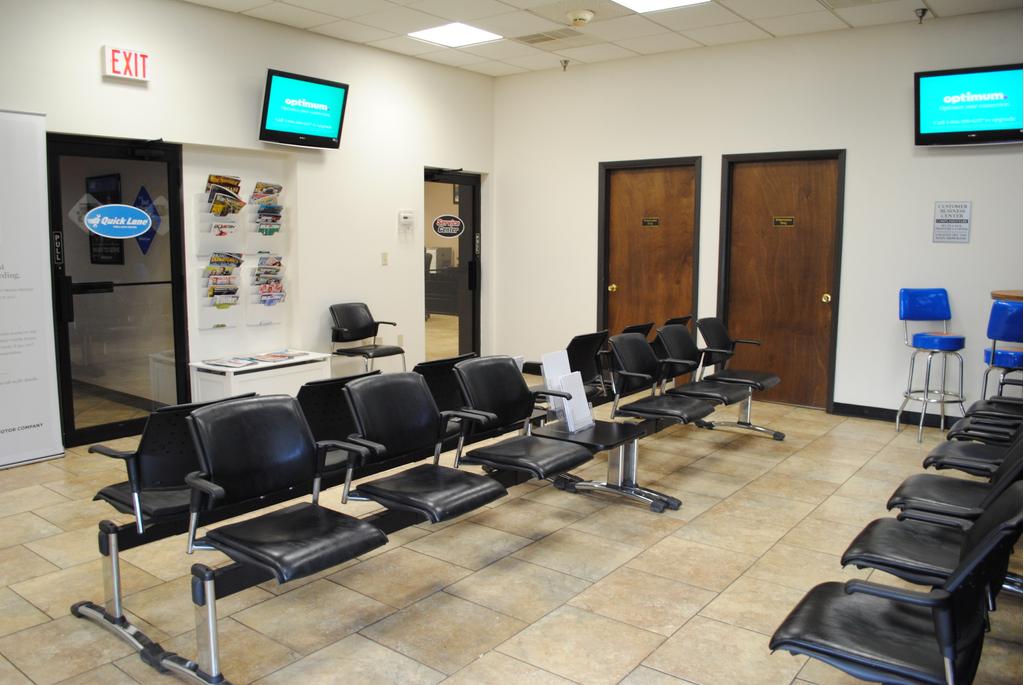 Dealership gallery photo 3